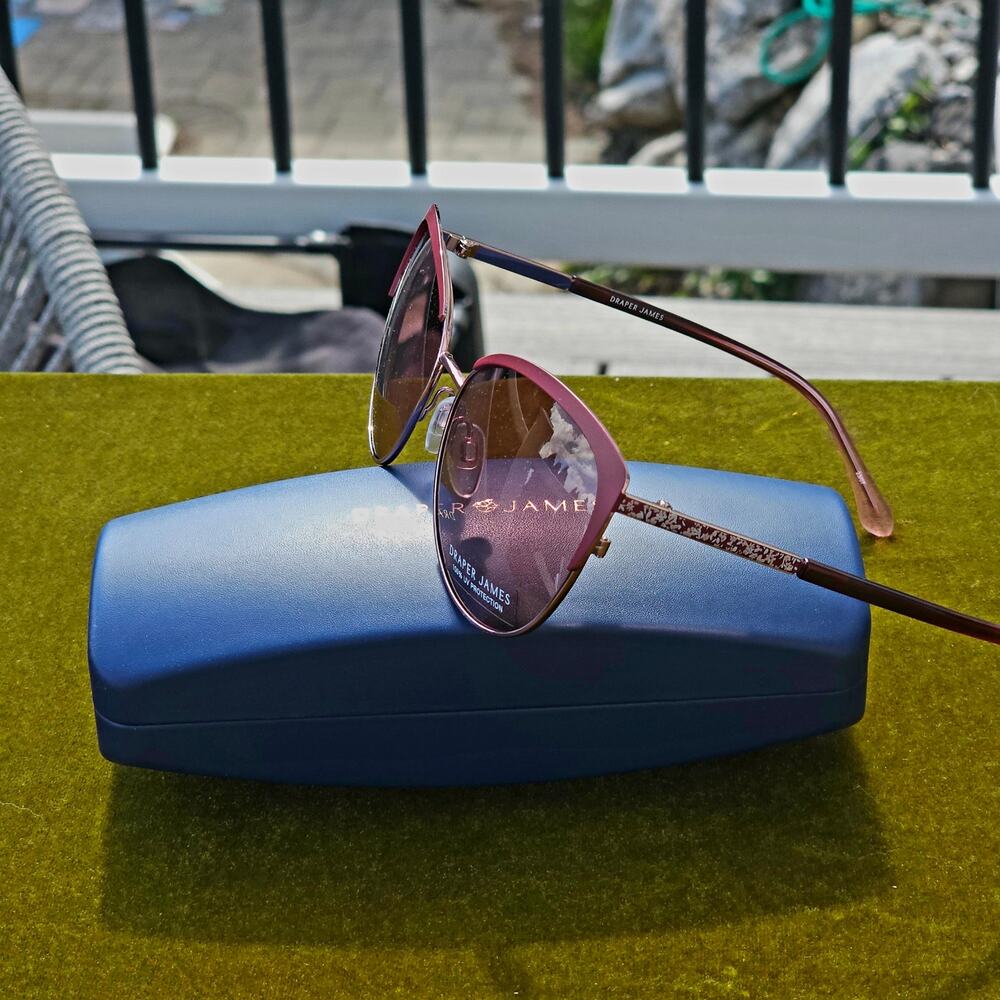 😎Draper James DJ7055 530 Cat-Eye Sunglasses in Merlot – Brand New with Case!